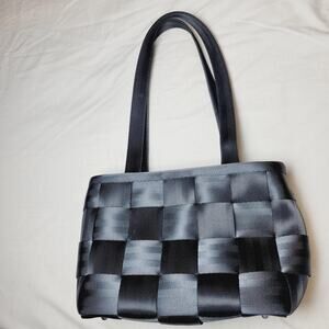 Harveys Seatbeltbag Tote Shoulder Bag Womens Black Woven Zip Top Handbag